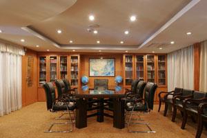 长江传说号游轮阅读室