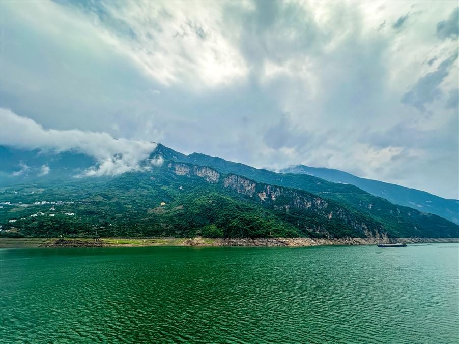 三峡游轮
